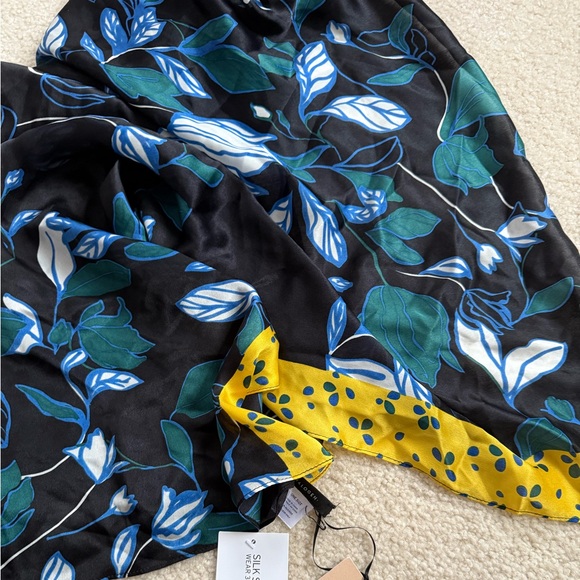 NWT Halogen silk 3 way black combo scarf